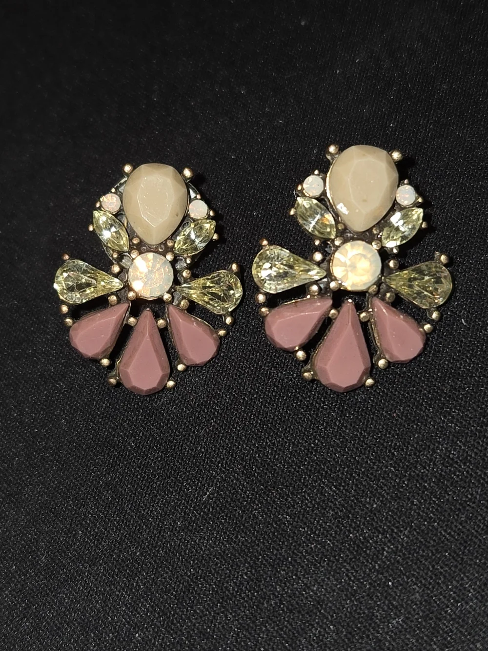 Vintage Style Pink Cream Rhinestone Cluster Pierced Earrings .75 x 1